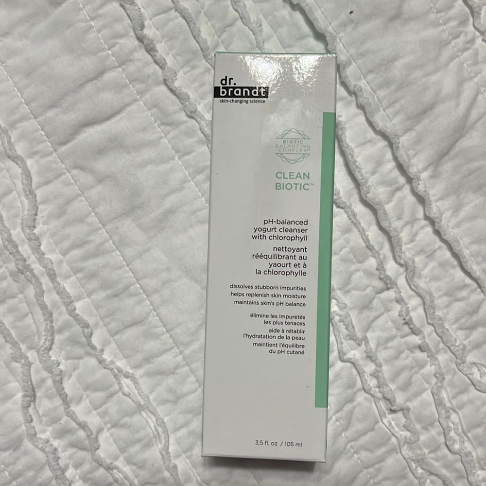 Dr. Brandt Clean Biotic Yogurt Cleanser